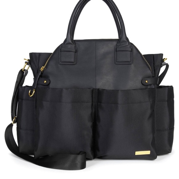 Skip Hop Chelsea Downtown Chic diaper bag - Picture 1 of 6